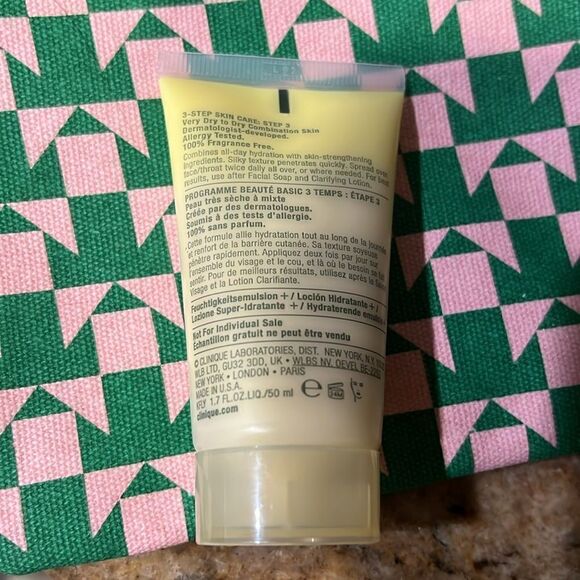 Moisturizing Lotion CLINQUE, Anika Instant Shine Hair Mask & Moscow Mule Perfume - Picture 4 of 10